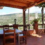לינה וארוחת בוקר Il Campanile 3*